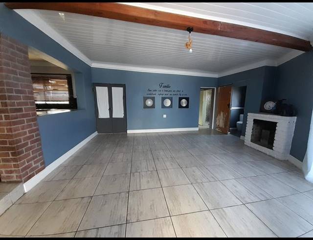 3 BEDROOM HOUSE FOR SALE IN AVONDALE